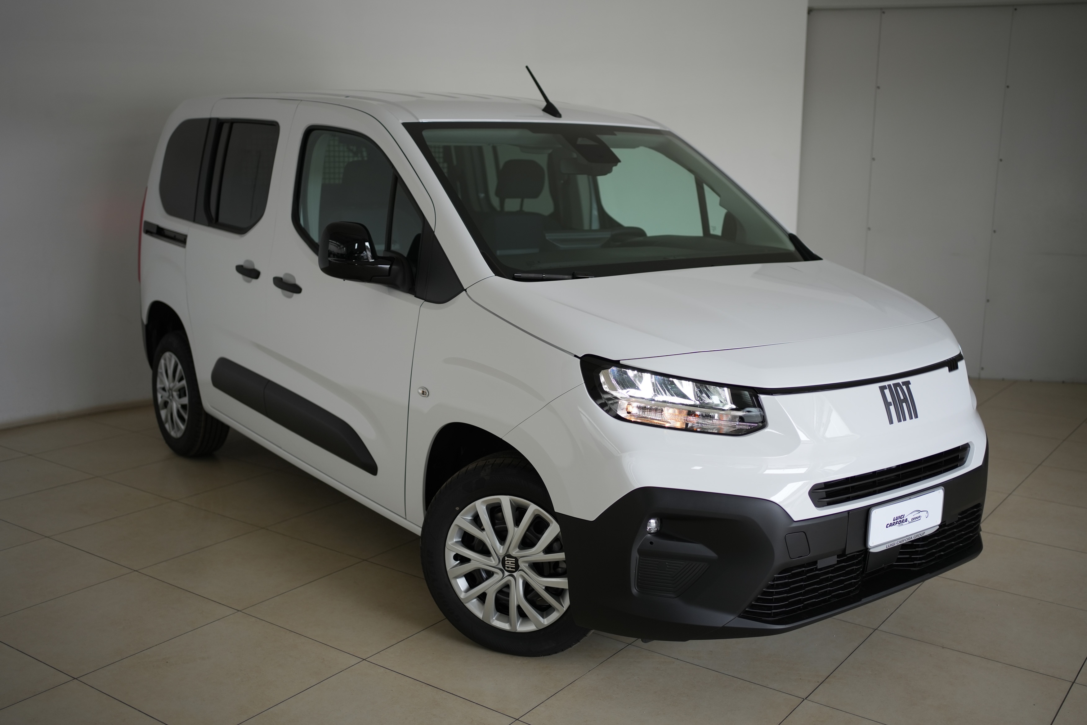 Fiat Doblo 1.5 BlueHdi 130CV Combi N1 - foto 3