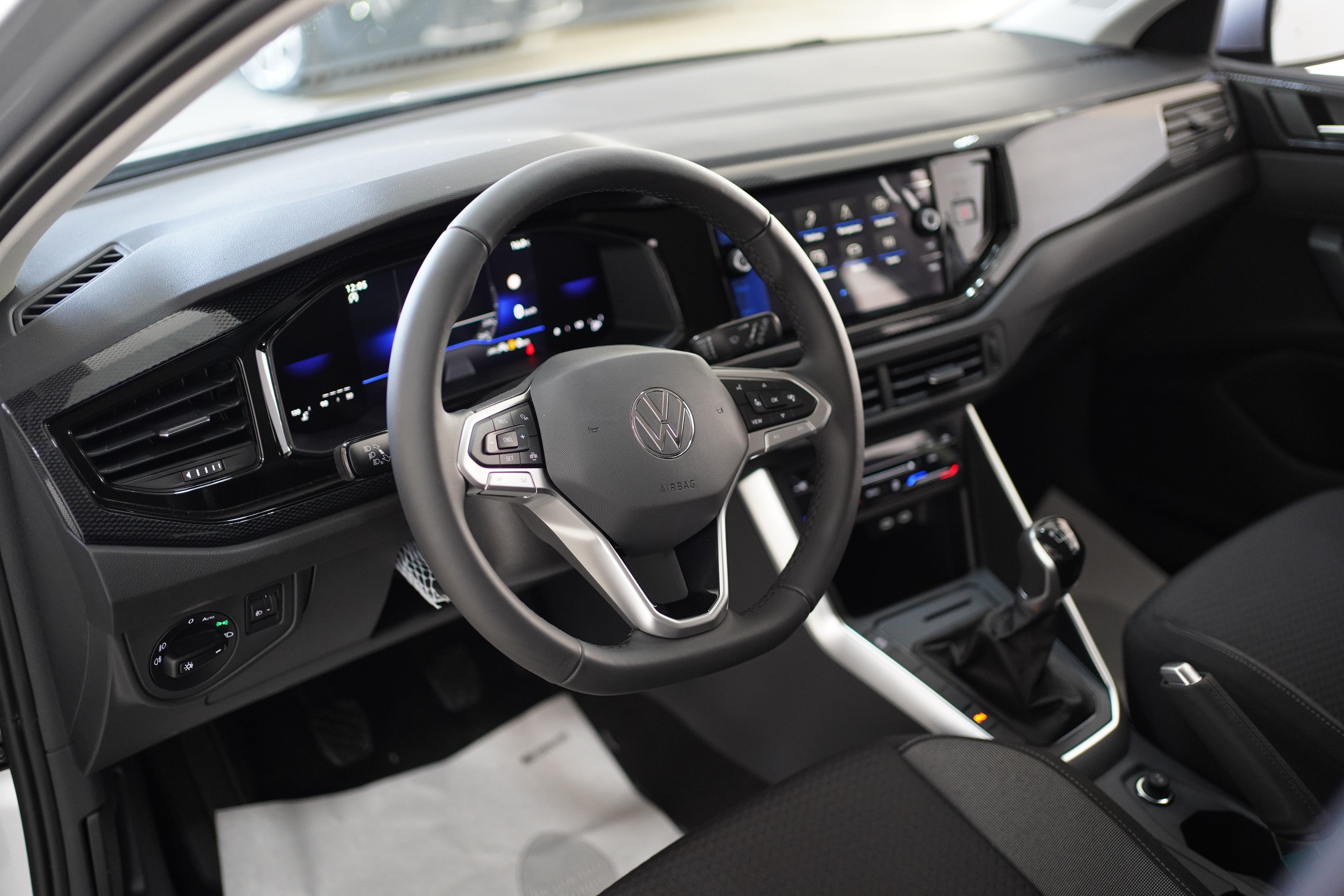 Volkswagen Polo 1.0 TSI Edition Plus 95cv - foto 4