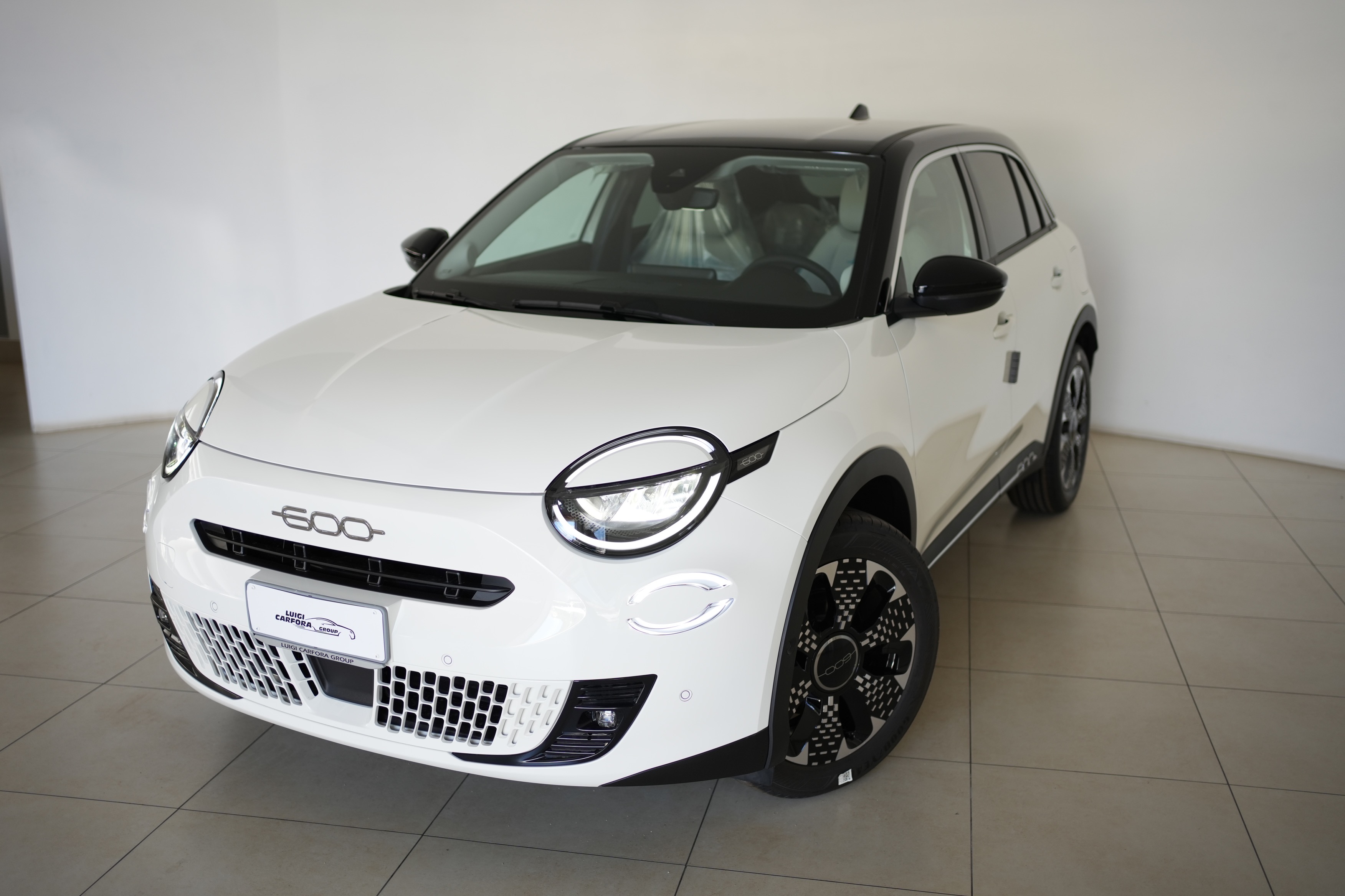 Fiat 600 Hybrid DCT MHEV La Prima