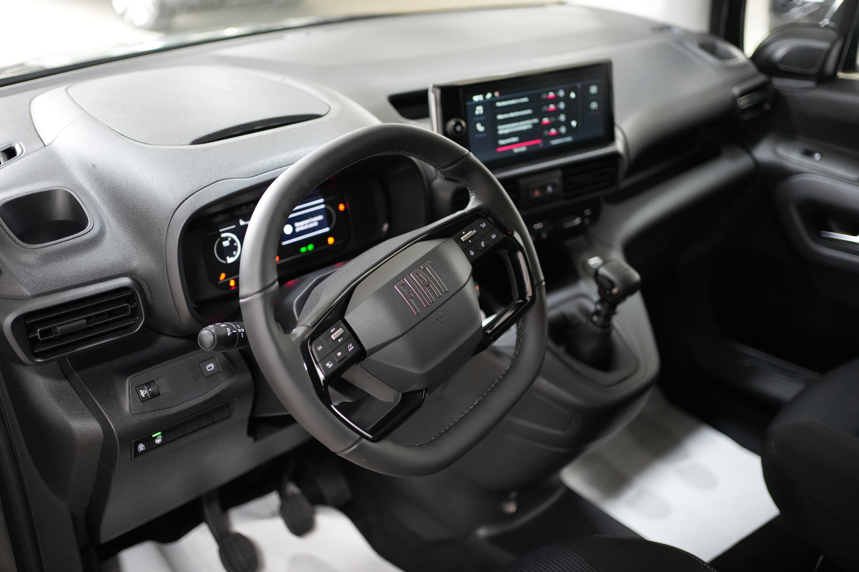 Fiat Doblo 1.5 BlueHdi 130CV Combi N1 - foto 4