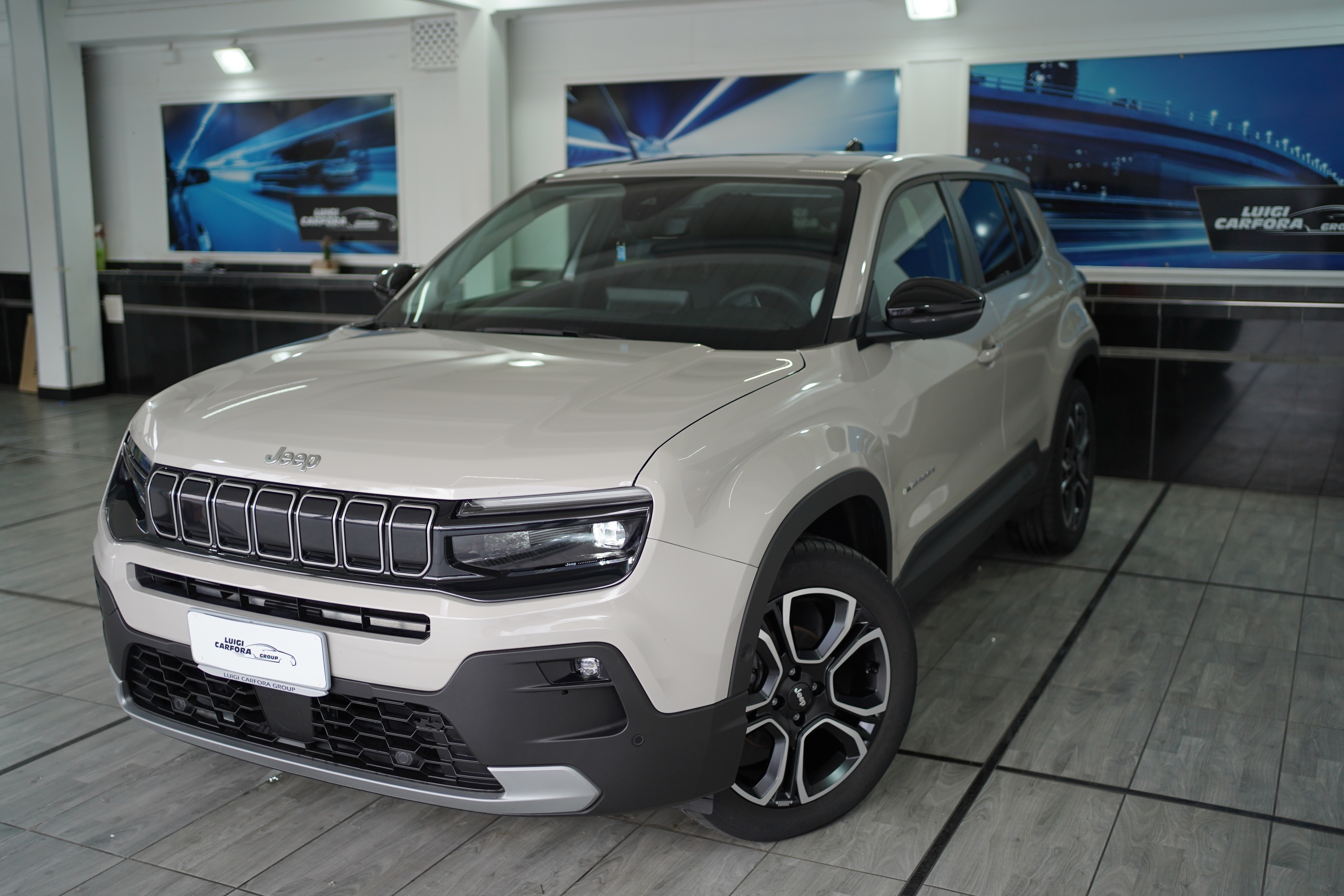 Jeep Avenger 1.2 Turbo 100 CV Summit - foto 1