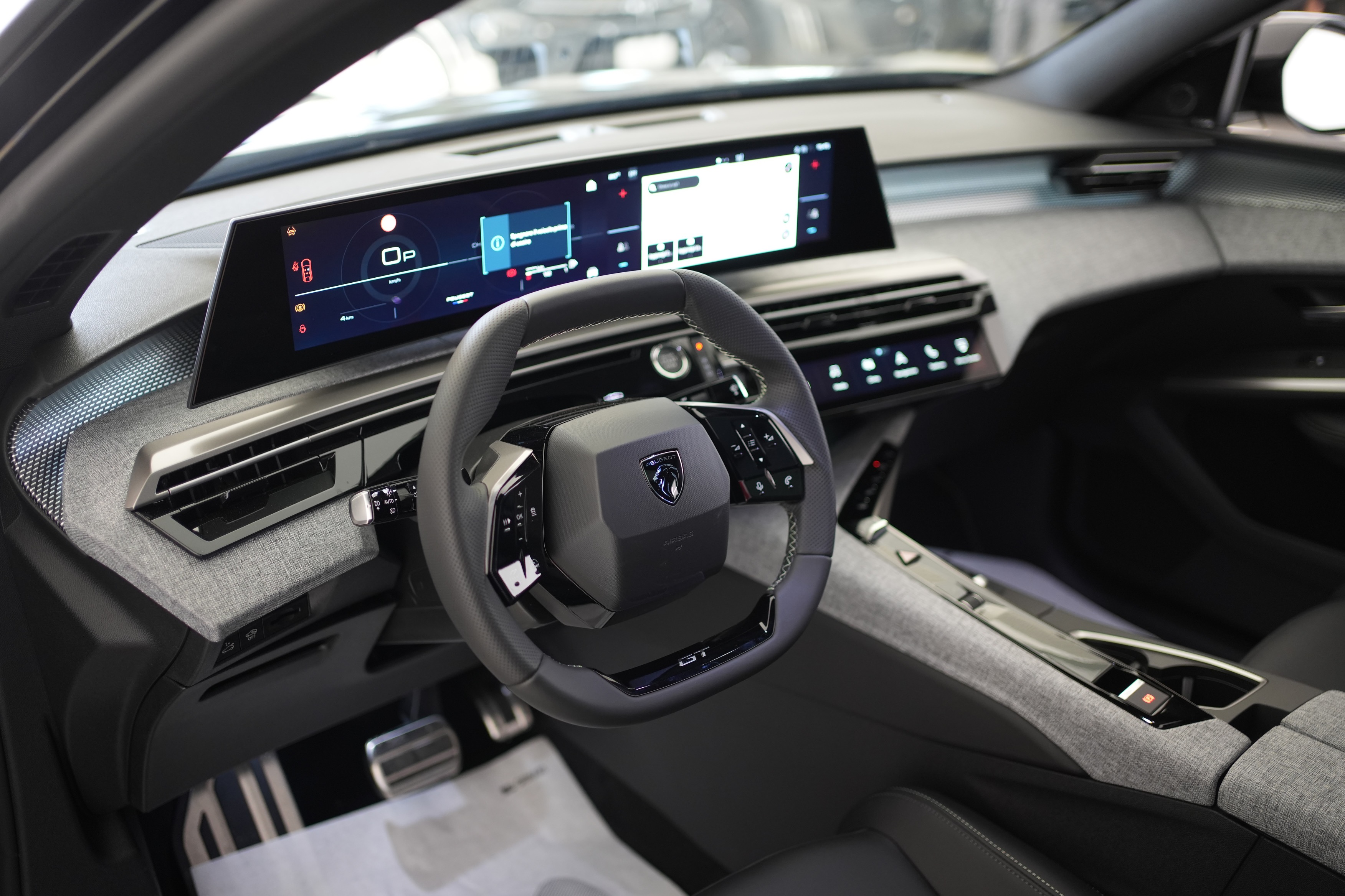 Peugeot 3008 Hybrid 145 e-DCS6 GT + Tetto apribile - foto 4