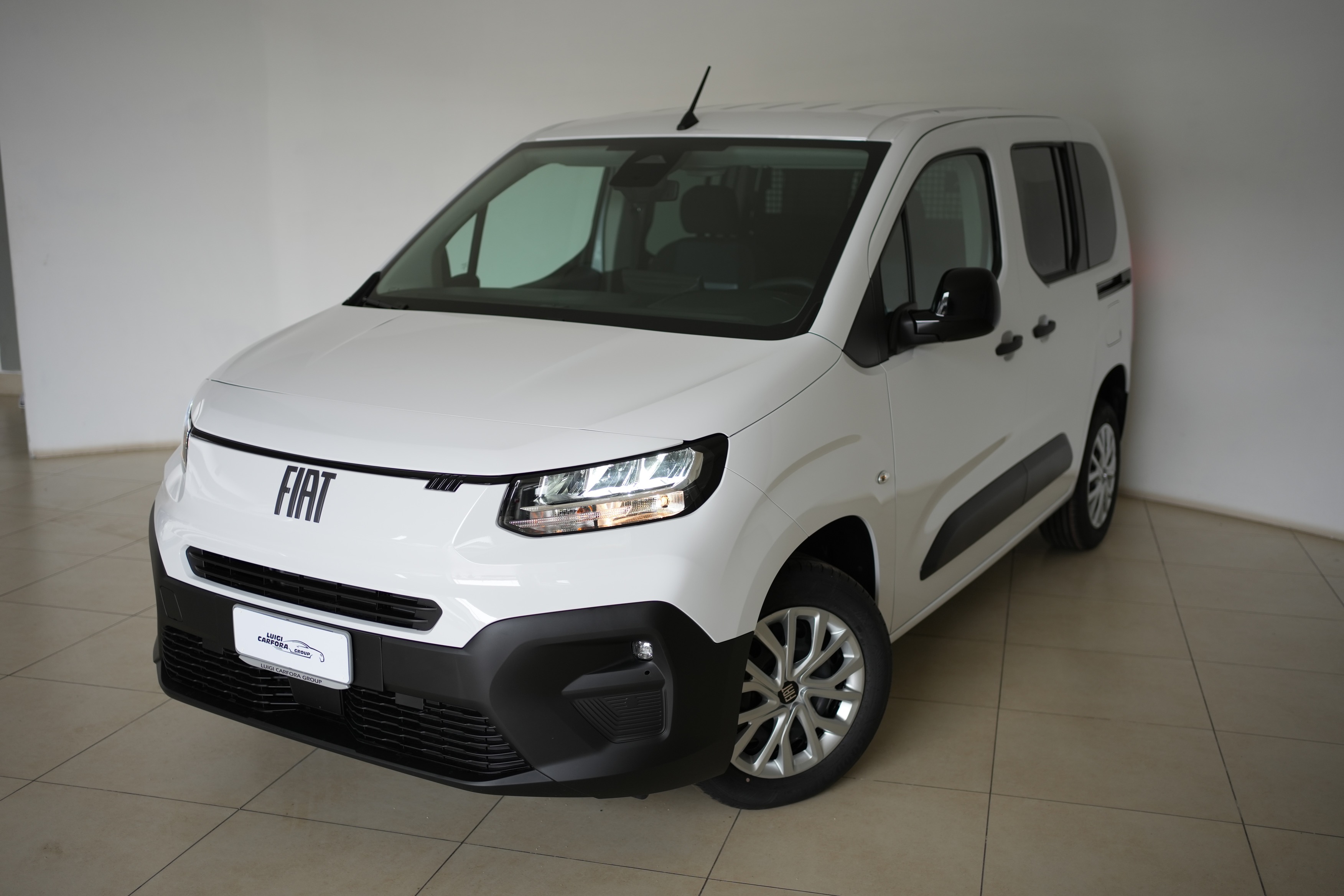 Fiat Doblo 1.5 BlueHdi 130CV Combi N1 - foto 1