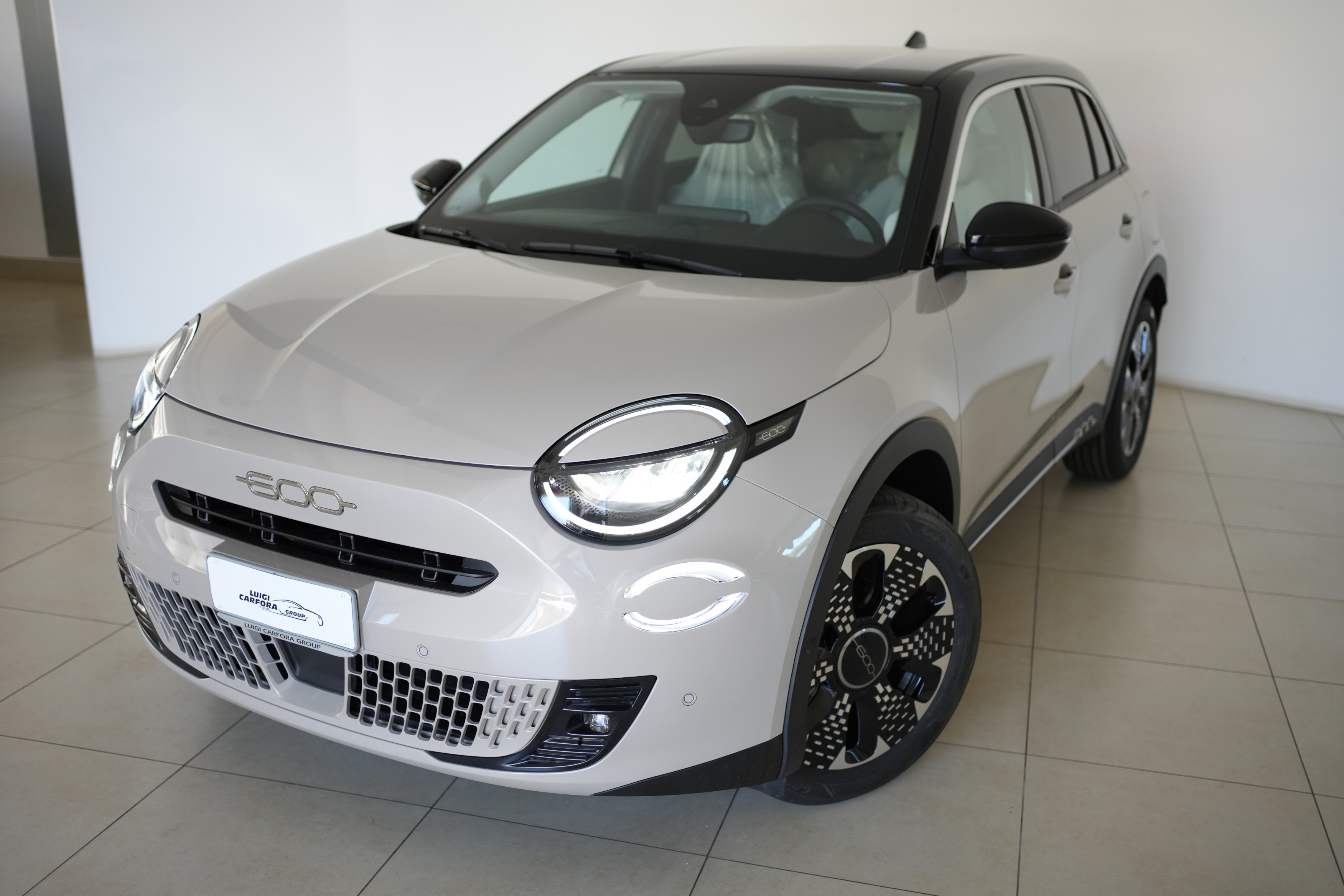 Fiat 600 Hybrid DCT MHEV La Prima