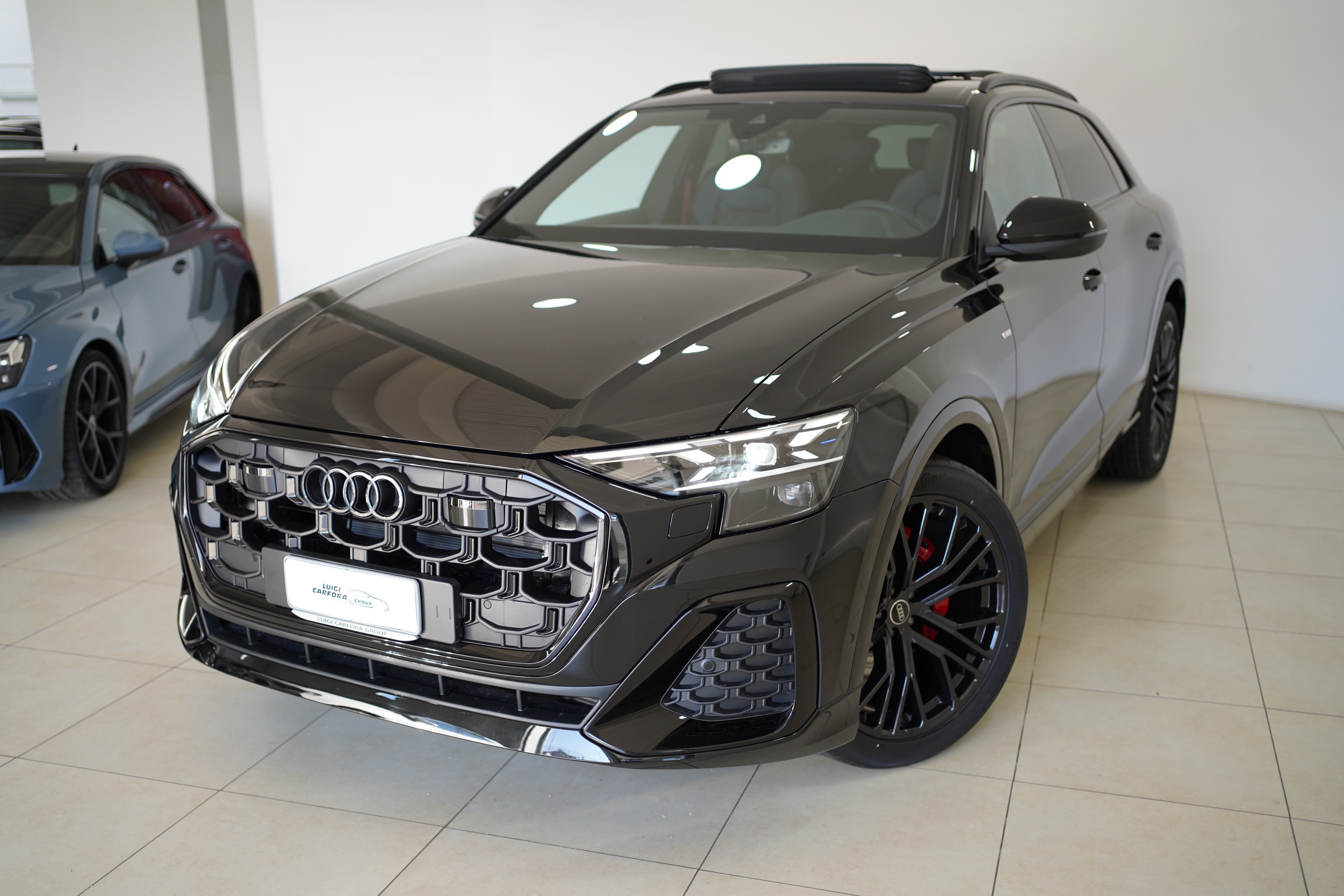 Audi Q8 50 TDI 286cv quattro S line *Full Optional