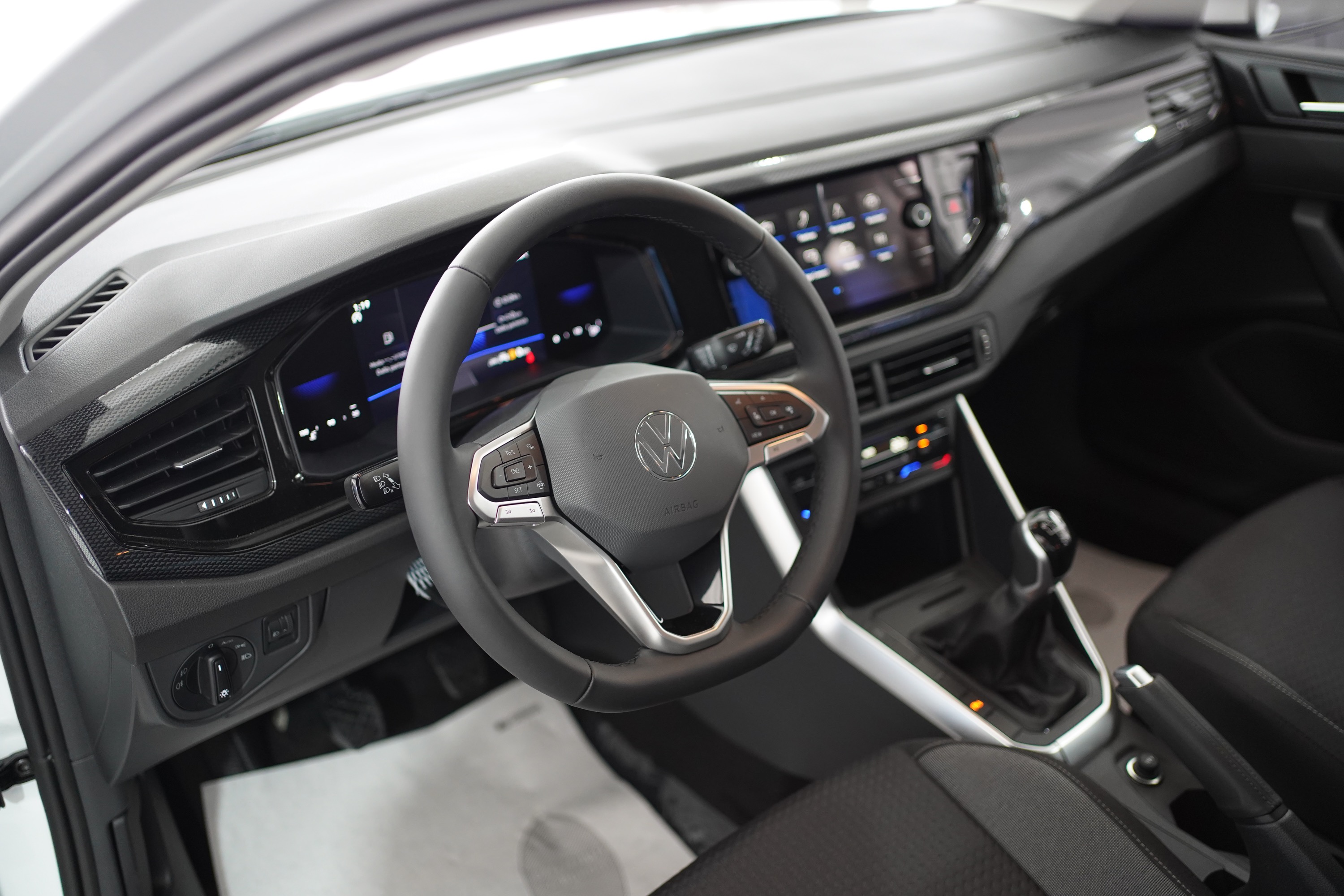 Volkswagen Polo 1.0 TSI Edition Plus 95cv - foto 4